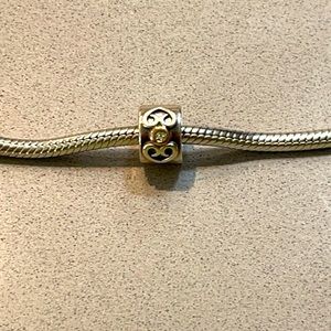 Pandora two tone peridot clip